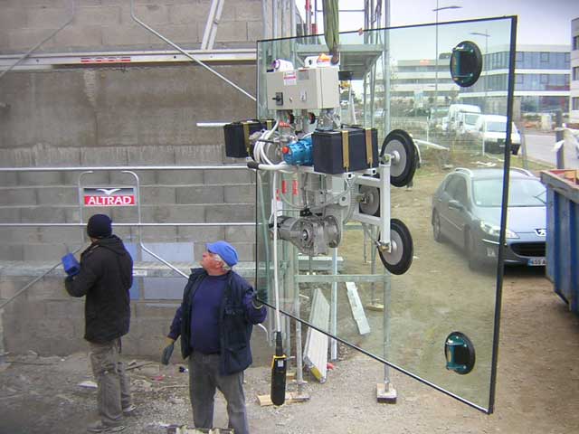 PALONNIER-600-KG-AUTONOME-CHANTIER