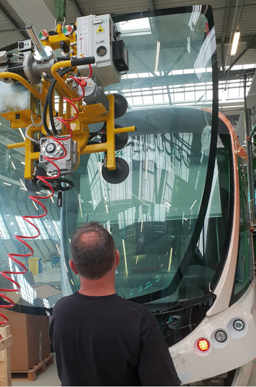 manutention pare brise ratp
